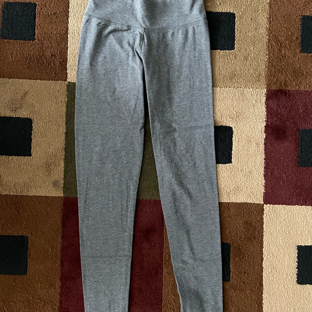 Womens Aerie chill play move xs leggings